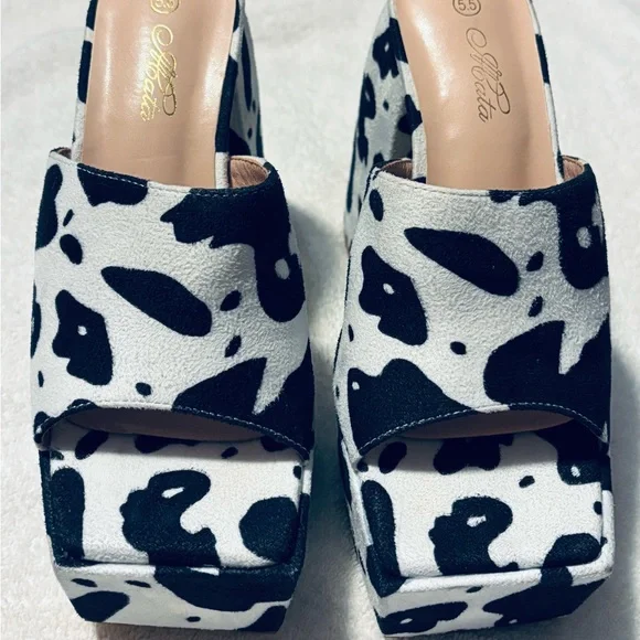 Brand New Amazing Holstein Cow Style Heels By MATA - Size 5.5 - box 16 - Picture 3 of 7